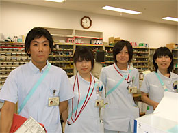 今年2年目の薬剤師たちです。
